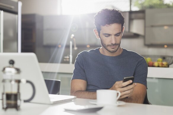 How to Invoice on Any Device (with Photos)