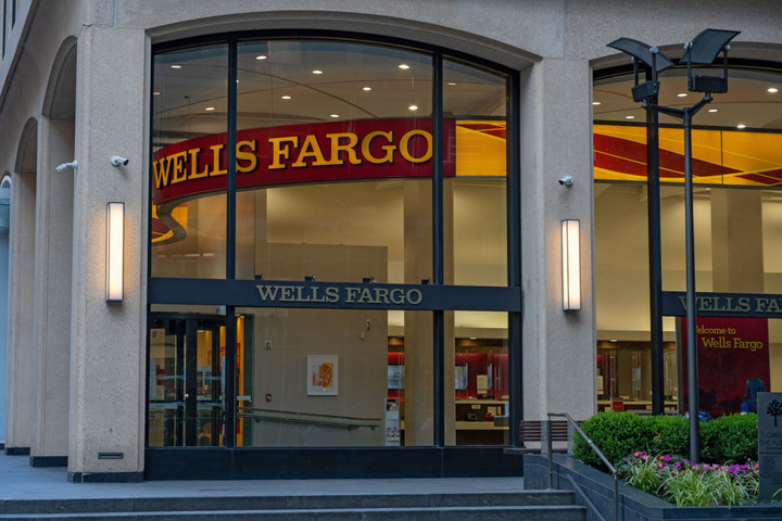 Wells Fargo Fined $37M Over Forex Fraud