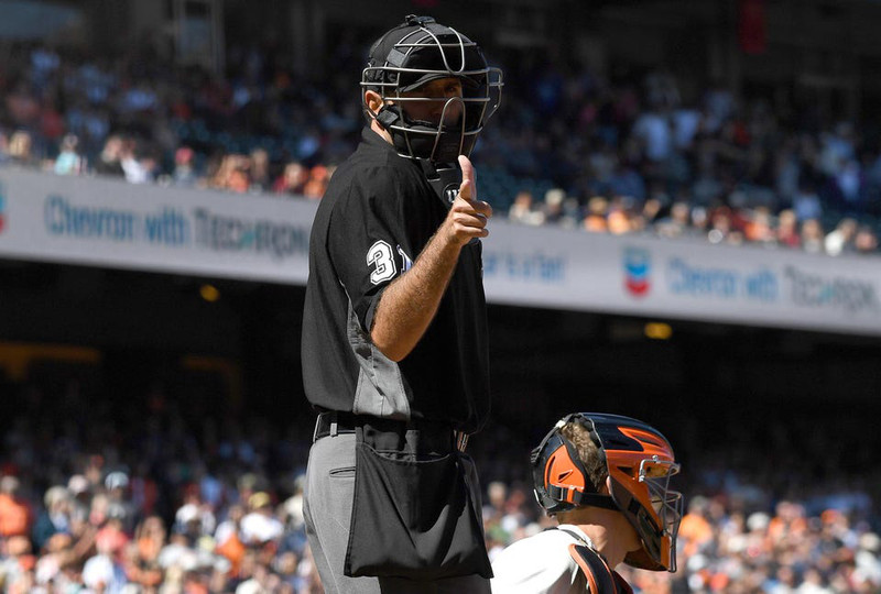 Does Pat Hoberg’s Perfectly Umpired Game Hurt the Pockets of MLB Catchers?