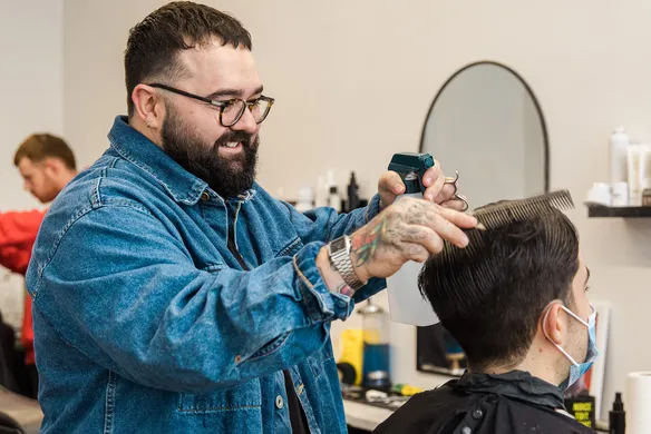 Talking to a Familiar Stranger: How Hair and Beauty Salons Can Support Mental Health
