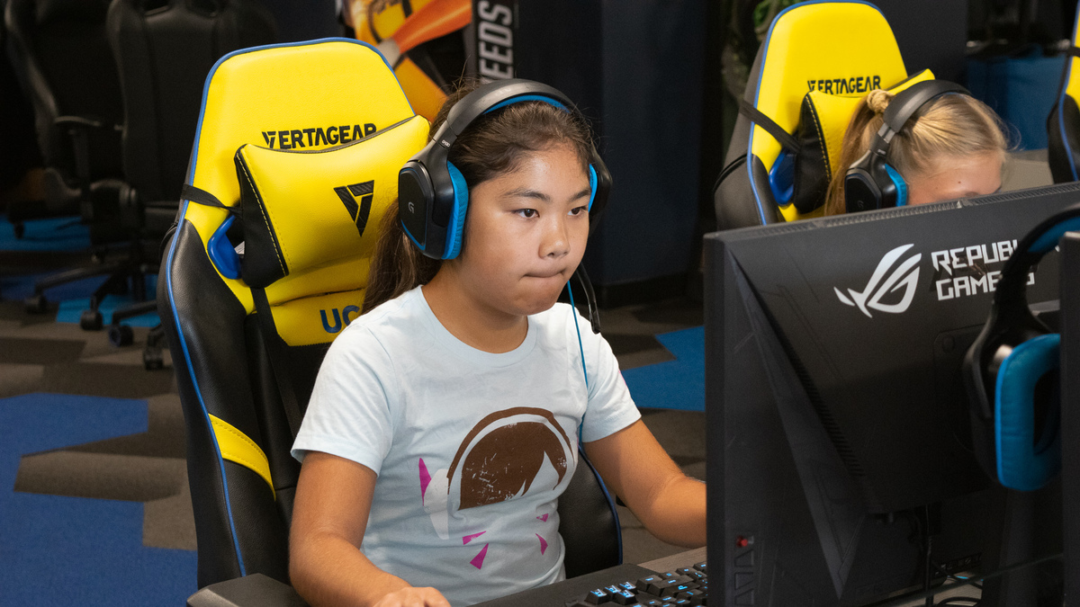 The Benefits of International Esports for Students