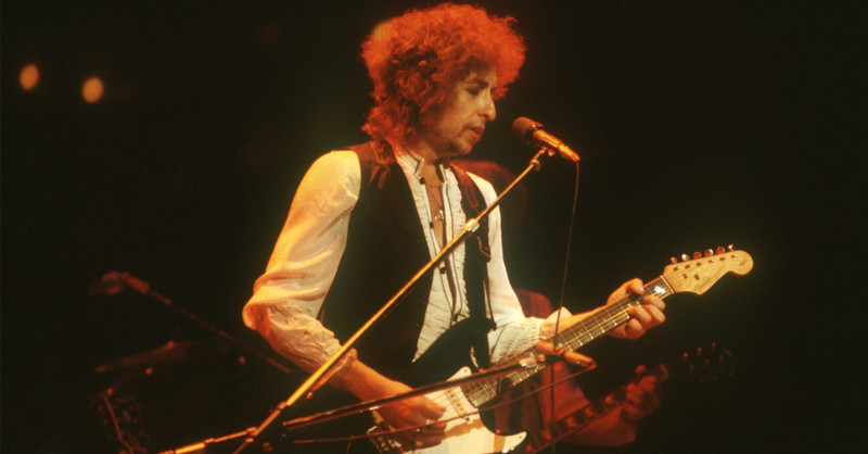 Bob Dylan Records Several of His Classic Songs to Be Released on an Analog Medium