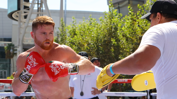 Canelo Faces Off Versus Bivol For Light Heavyweight Title