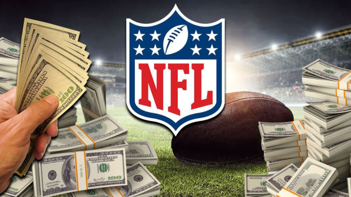 2024's HighestPaid NFL Players DIRECTV Insider