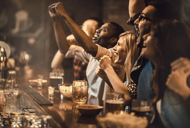 The Couch Has Competition as Sports Bars Rival Home Viewing On Game Days